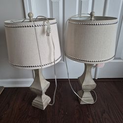 2 Table lamps .