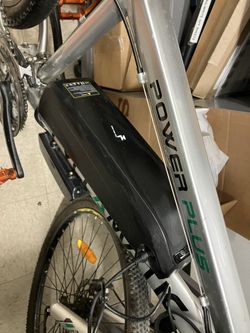 CYCLAMATIC POWER PLUS CX 1 E BIKE W Charger And Accessories for