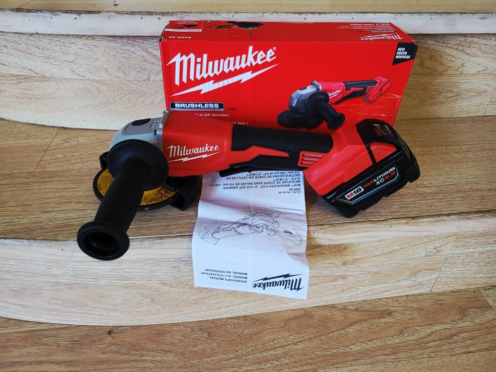 Milwaukee M18 18V Lithium-Ion Brushless Cordless 4-1/2 in./5 in. Grinder w/Paddle Switch w/(1)5ah Battery (Firm on price))