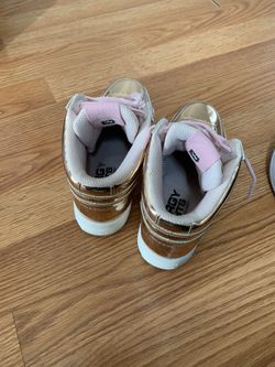 Girl shoes like new