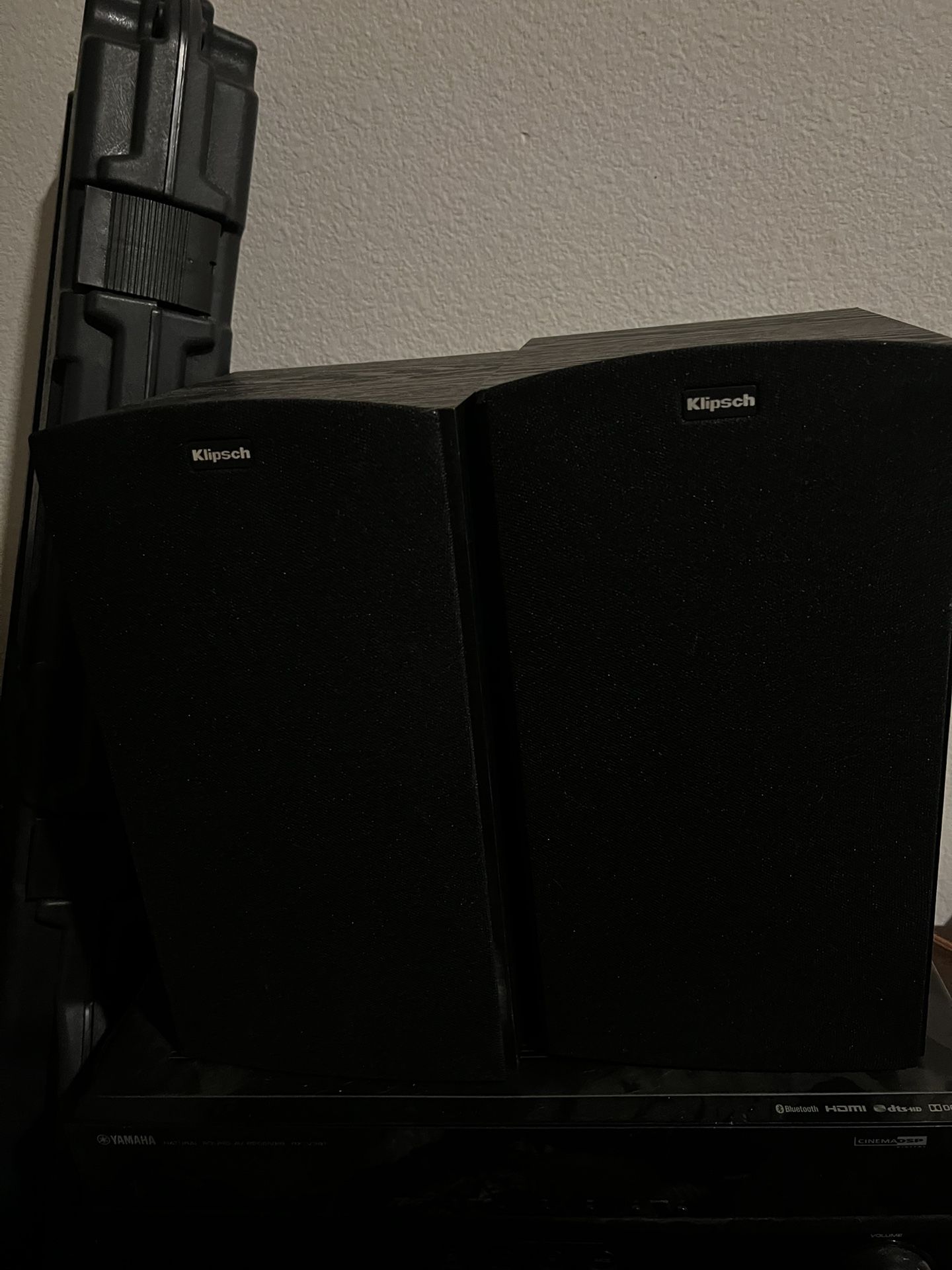 Klipsch Bookshelf Speakers (Wired)