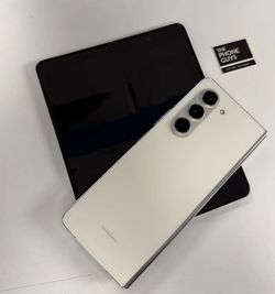 Galaxy Z Fold 6 7.6”| $5 Down | Afterpay - Unlocked - Fair Condition