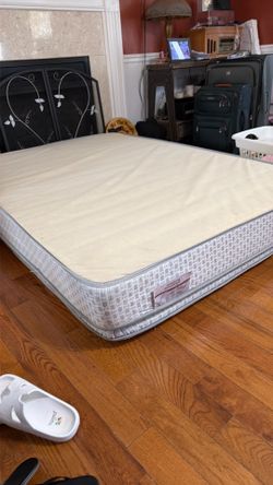 Full sized Matress