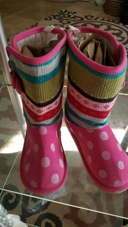 New kids boots size 11