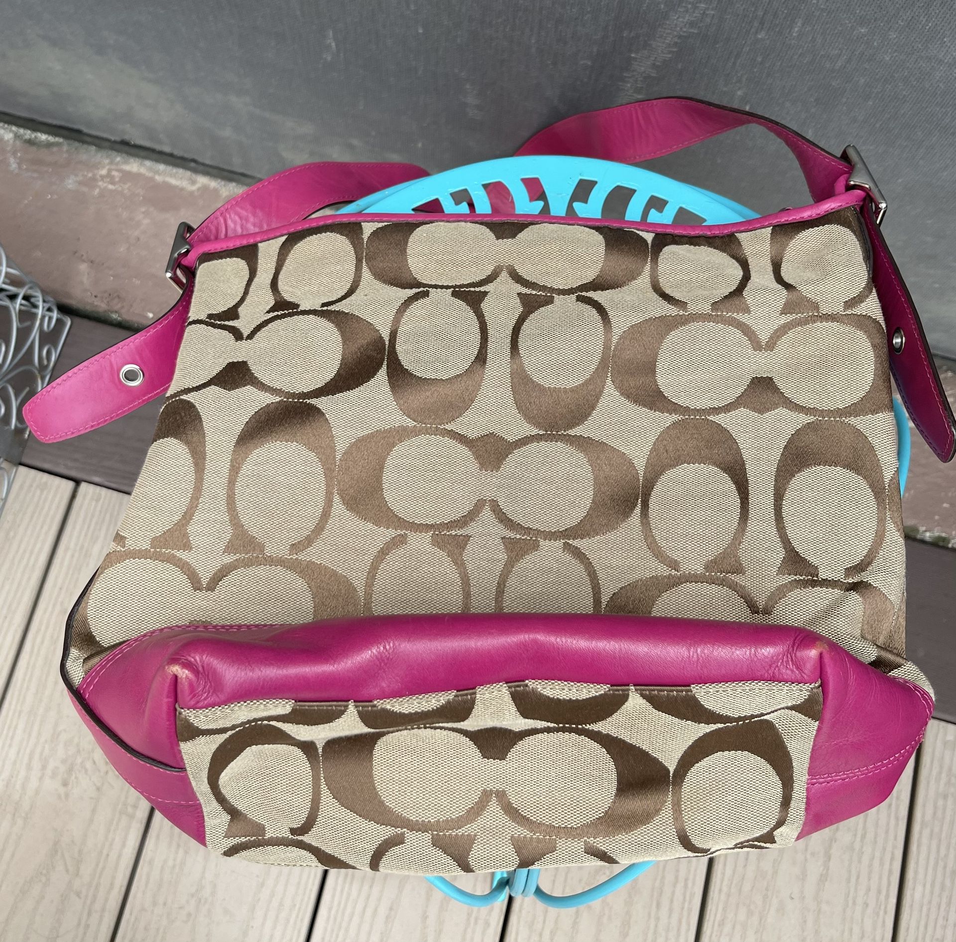 Coach Handbag With Hot Pink Trim for Sale in Boca Raton, FL