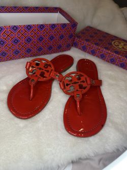 Red tory burch