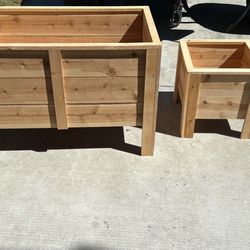 Cedar Planter