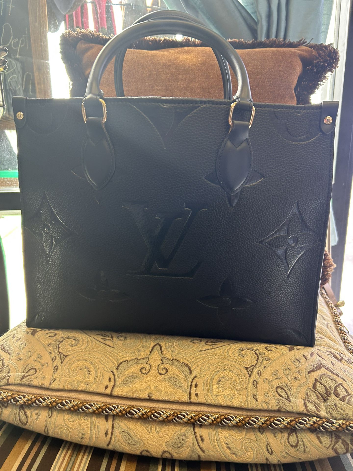 Louis Vuitton Houston Patent Leather Handbag