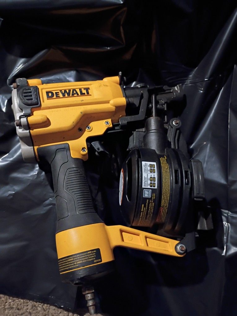 Roofing Nailer