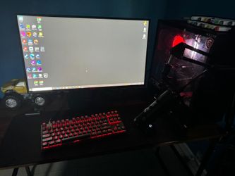 Gaming PC with Accesories