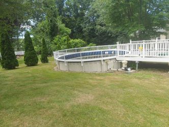 Free 24' pool