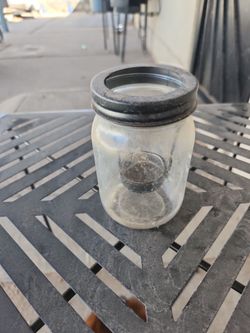 Candle holder