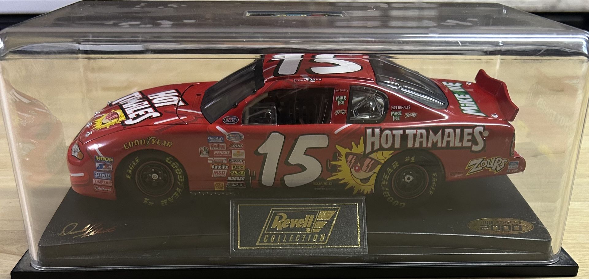2000 Racing Champions #15 Hot Tamales Derrick Gilchrist