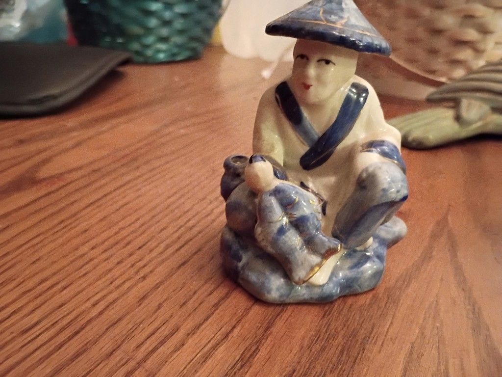 figurine