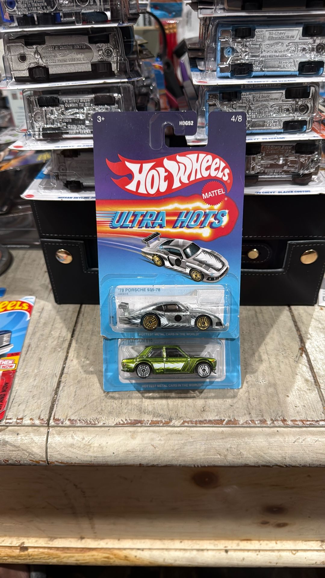 Hot Wheels Ultra Hots 71 Datsun 510 & 78 Porsche 935