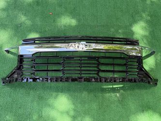 Chevrolet Tahoe Suburban Grille 2025 2026
