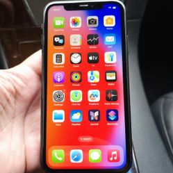 Unlocked iPhone 11 Excellent Condition 64GB Att T-Mobile Verizon Metro Cricket And World Use 