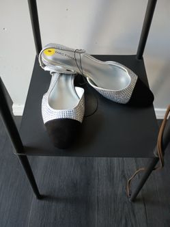 Zapatillas size 8 -$5