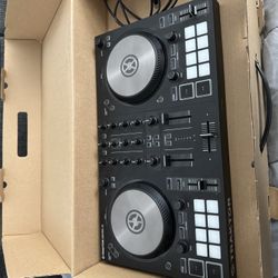 Traktor Kontrol S2