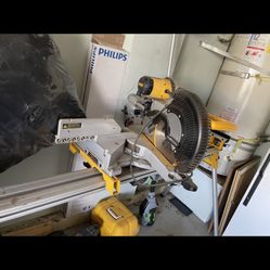 DeWalt table saw 