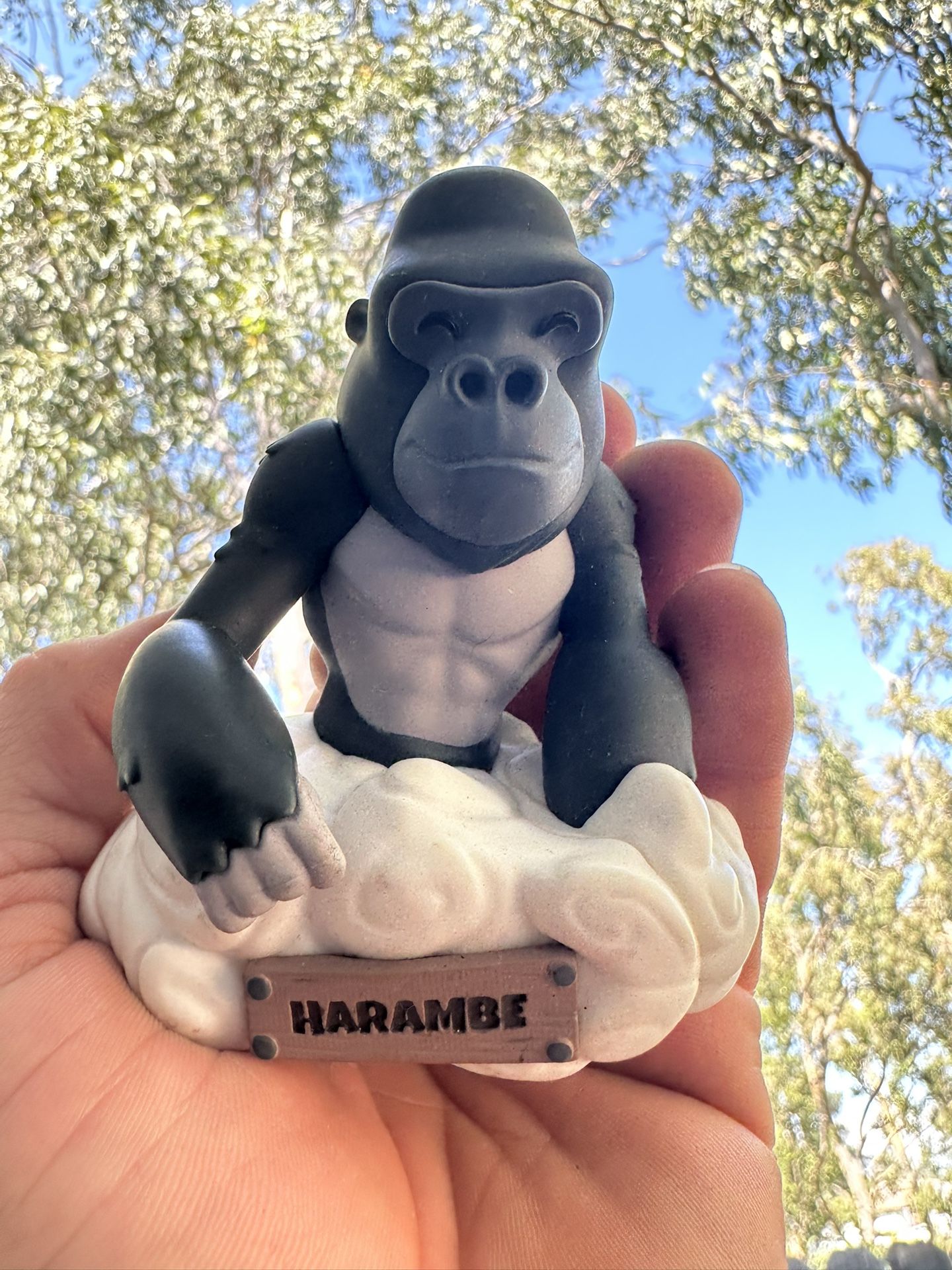Harambe (RIP)