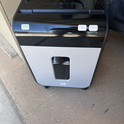 Paper Shredder 