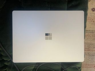 Microsoft Laptop 2 13-inch (2018) - Core i5-8250U - 8 GB - SSD 256 GB