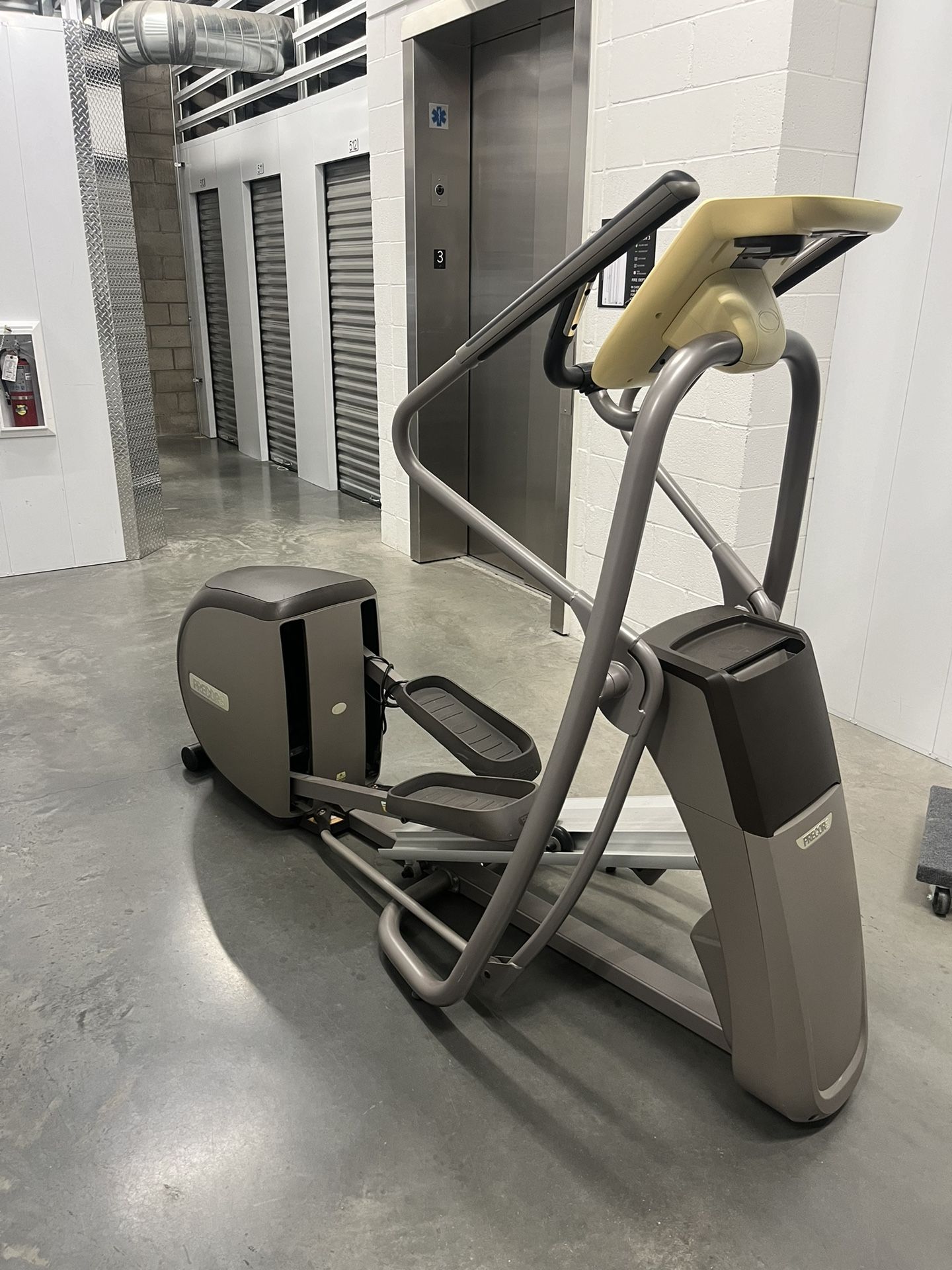 Precor EFX 5.37 Premium Elliptical Crosstrainer Weight: 240 lbs Dimensions: 84"L x 31"W x 63"H Pedal dimensions: 7” x 15“ Pedal spacing: 3”