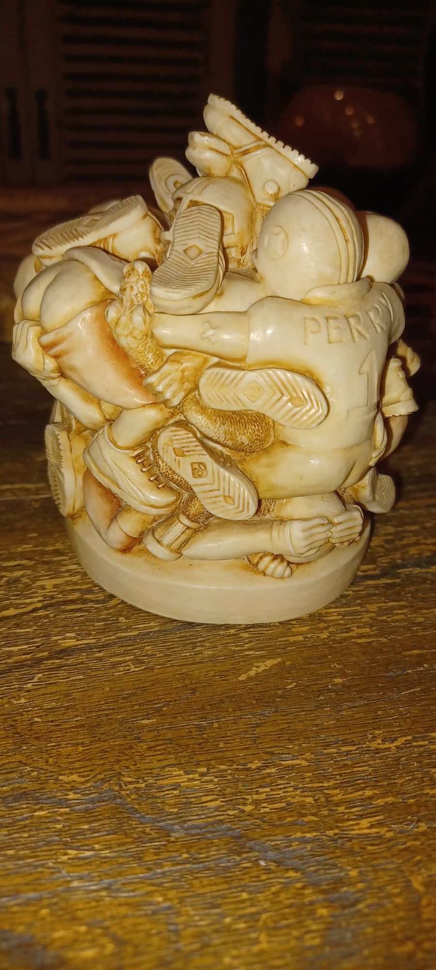 Harmony Kingdom Hold That Line Collectible Box 1994 $75obo