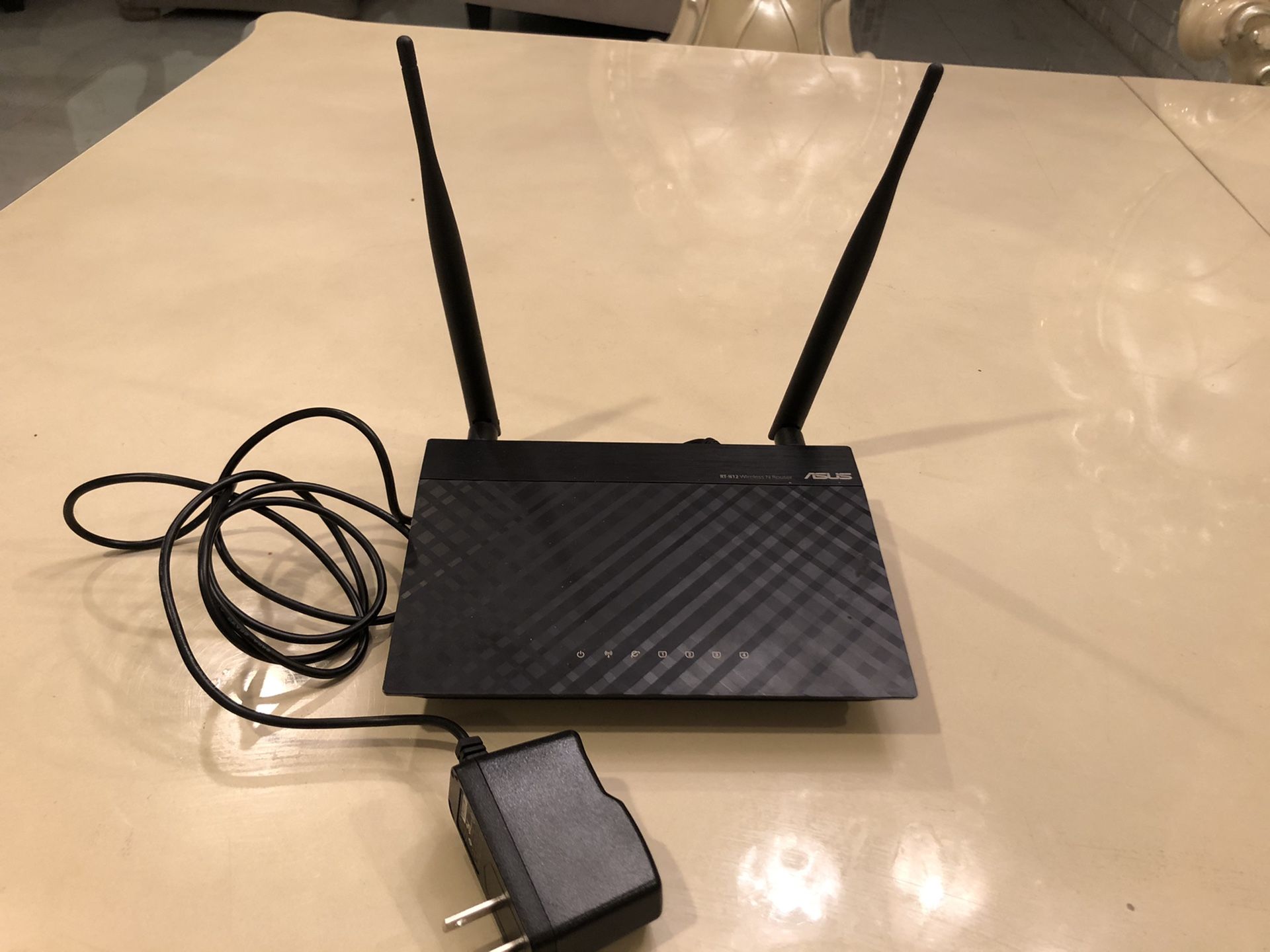 ASUS Wireless-N300 3-in-1 Router/AP/Range Extender RT-N-12