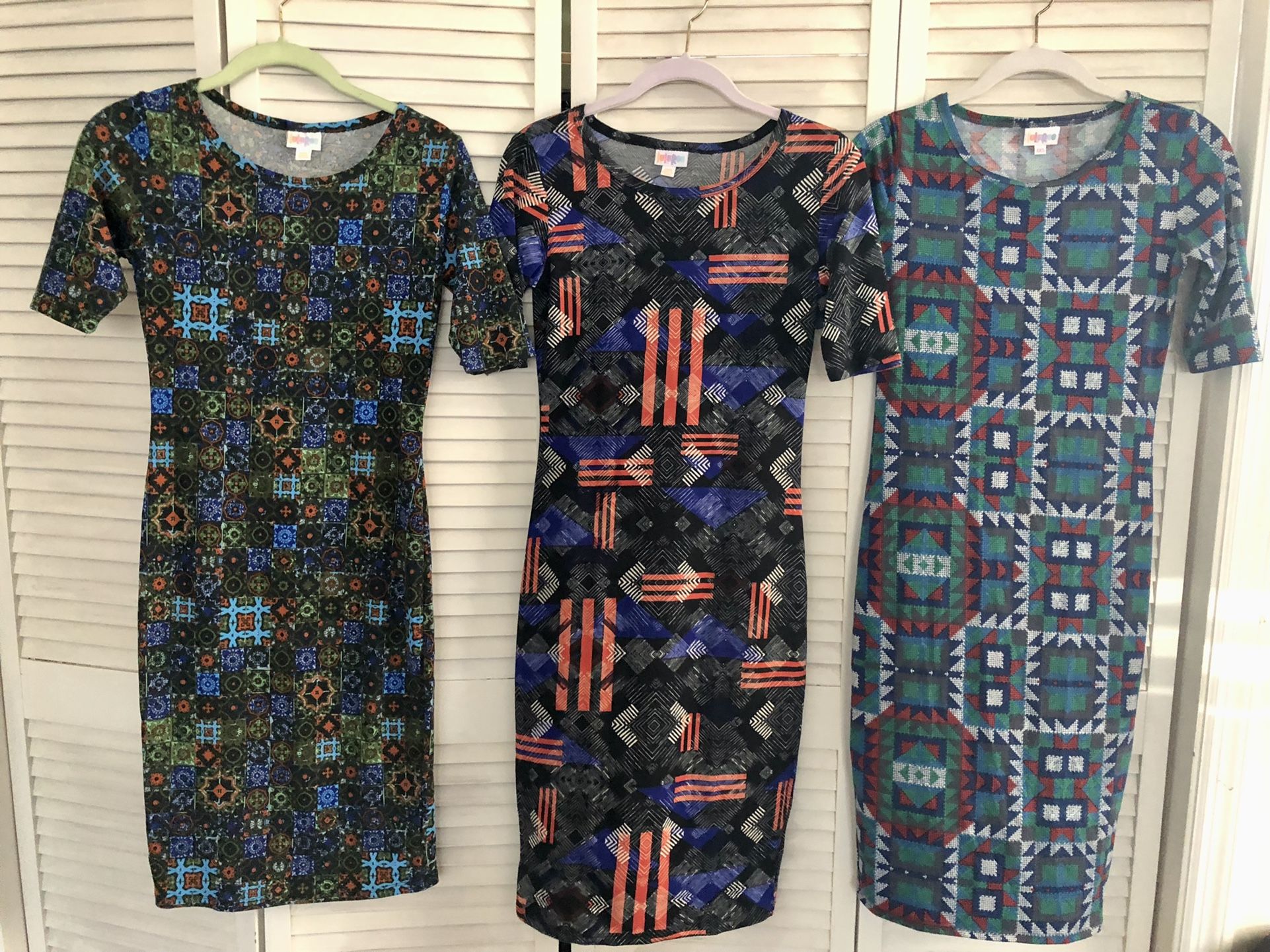 LULAROE Sz XXS Lot of 3 JULIA Dresses multicolored