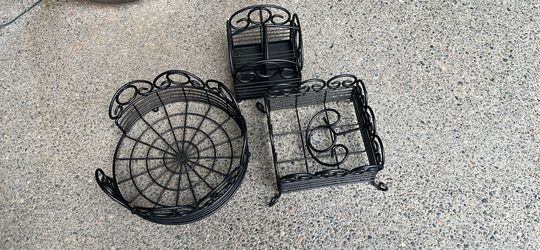 Utensil holder