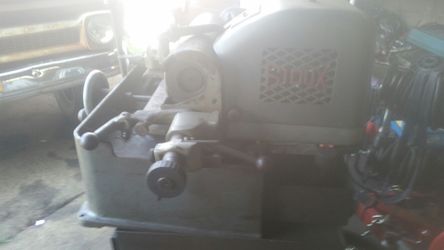 Sioux valve cutting machine