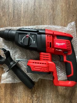 Milwaukee Fuel Brushless Hammer Drill