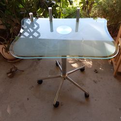 Glass computer/monitor desk