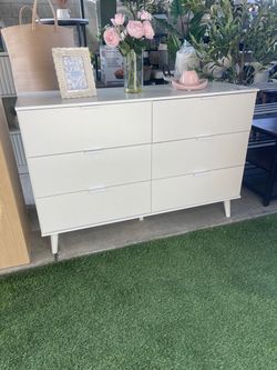 White 6-Drawer Double Dresser