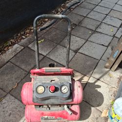 Husky portable Air compressor  with hose