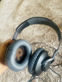 JBL Headphones with Microphone