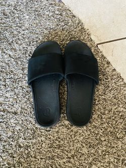 Lululemon Sandals Size9