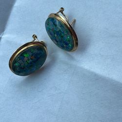10 Kt Gold Opal Earrings 