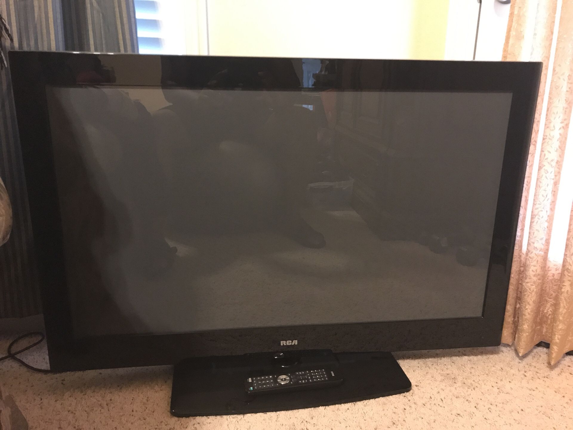 RCA 42” Plasma HDTV (42PA30RQ)