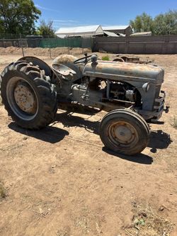 Antique Tractor 1954 FORD NAA