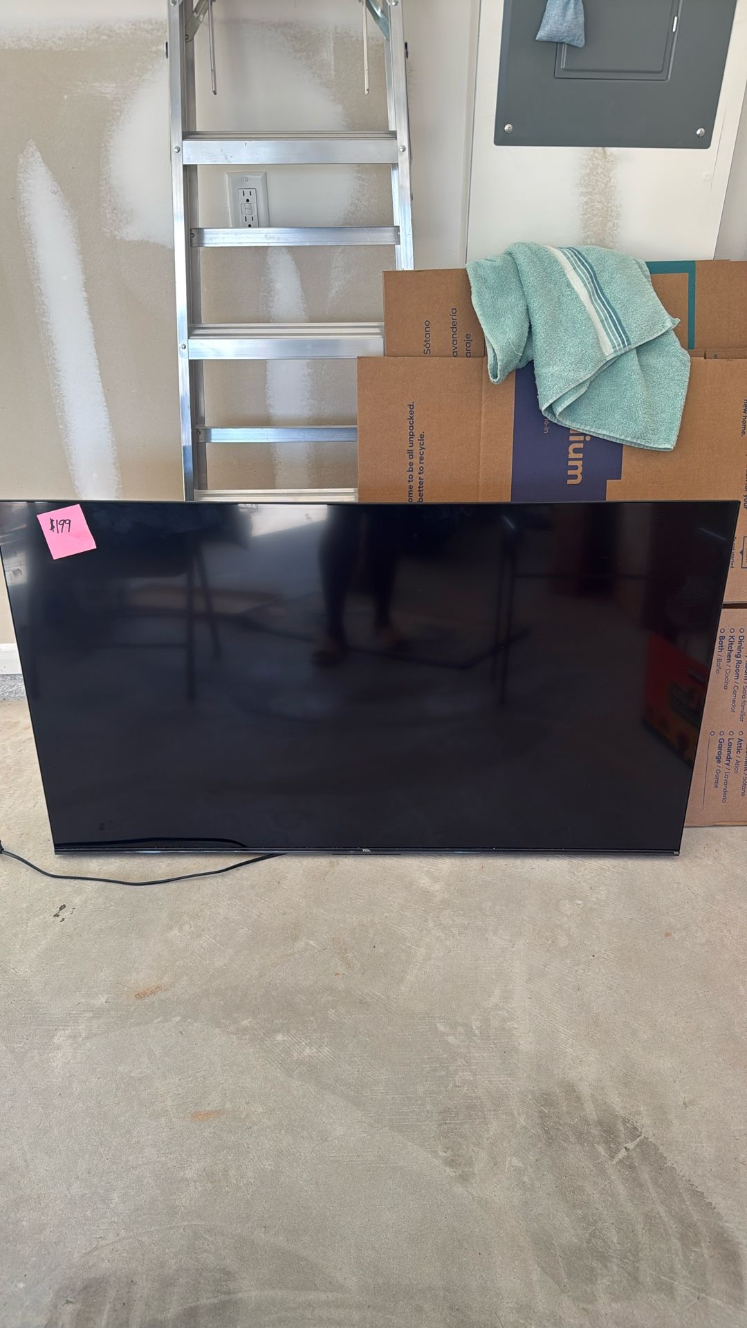 55 Inch Television TCL -plugged In Before Pick Up