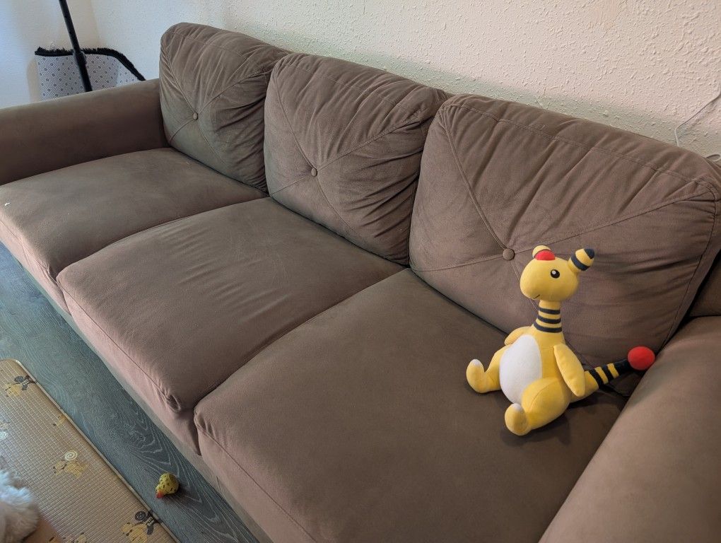 Sofa Free!