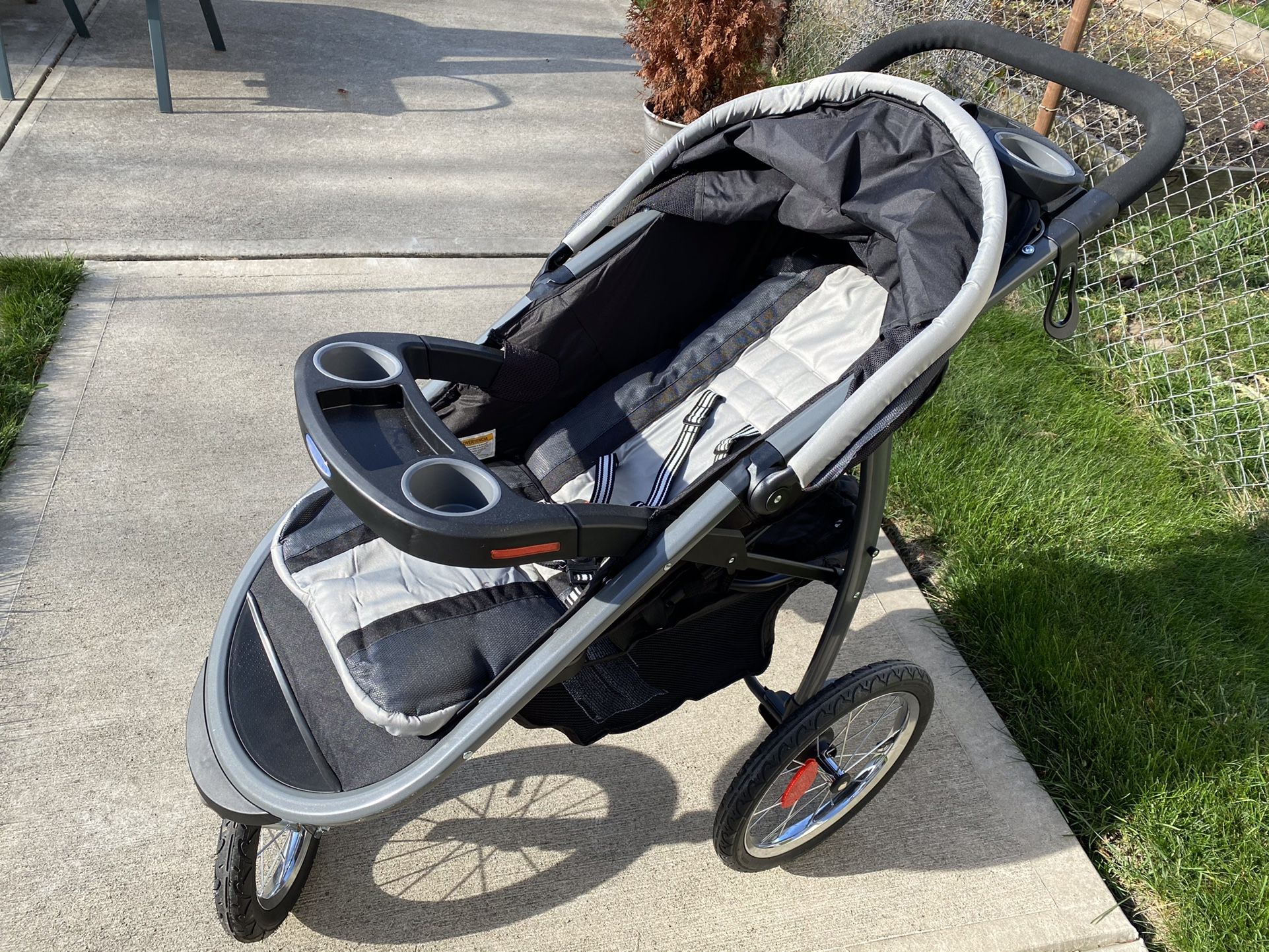 Graco FastAction Fold Jogger Travel System, Gotham