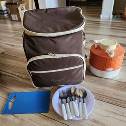  vintage 1970s water jug thermos And Medium Size Cooler
