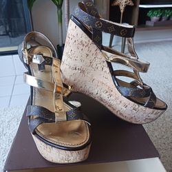 LOUIS VUITTON WEDGES 