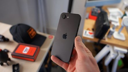 iPhone 16e 6.1” | $5 Down | Afterpay  - Unlocked - Fair Condition