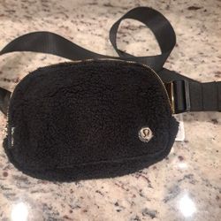 New, Lululemon, Black, Purse, Bag, Cross Body, Fanny Pack, Belt Bag, Fleece, Black, Everywhere Belt Bag