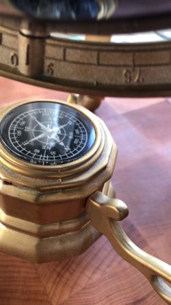 Crystal Globe of the world. Like New.